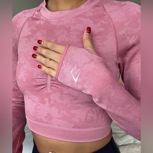 GYMSHARK LONG SLEEVE PINK WORKOUT CROPTOP